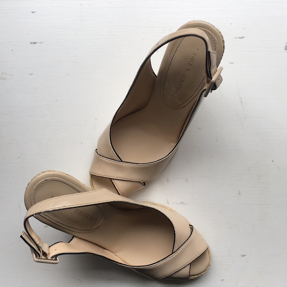 Audrey Brooke Tan/Nude Wedges